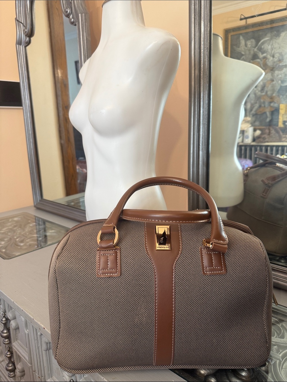 London Fog Oxford Brown Canvas Travel Bag Faux Leather Trim Style # 7000